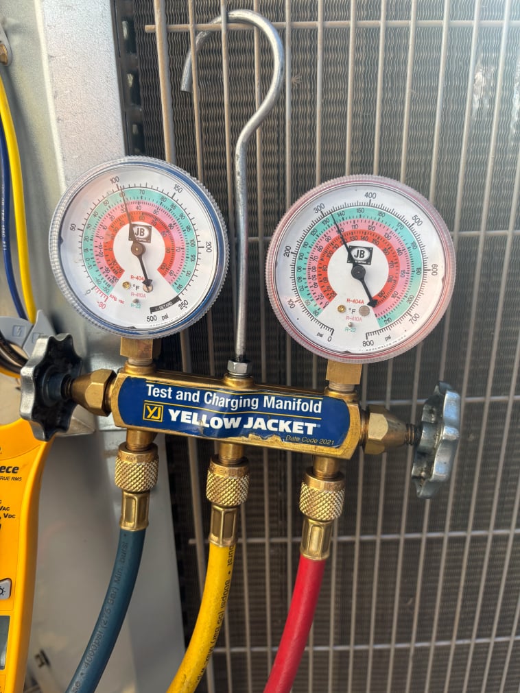 High-efficiency HVAC system replacement in Tulare, CA.